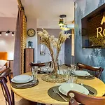 Ostoja Vip Z Sauna, Strefa Relaksu I Pokojem Zabaw By Royal Aparts * 斯克拉斯卡波伦巴