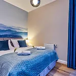 Ostoja Vip Z Sauna, Strefa Relaksu I Pokojem Zabaw By Royal Aparts