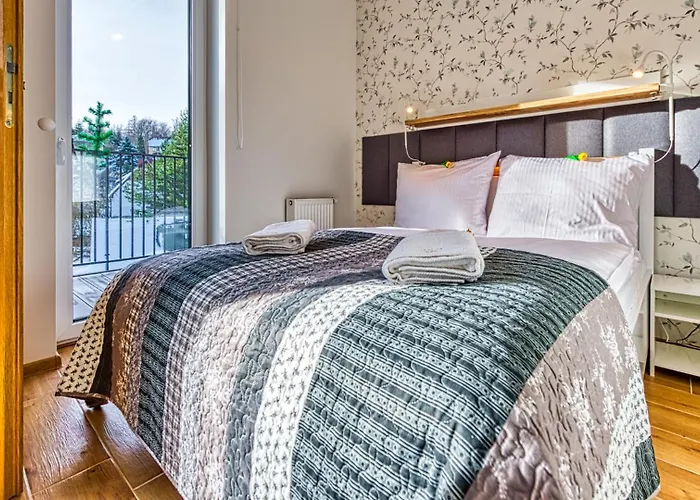 Ostoja Vip Z Sauna, Strefa Relaksu I Pokojem Zabaw By Royal Aparts Sklářská Poruba