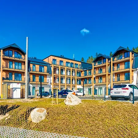 Ostoja Vip Z Basenem, Sauna, Jacuzzi, Strefa Relaksu, Pokojem Zabaw I Wlasnym Parkiem By Royal Aparts Шклярска-Поремба