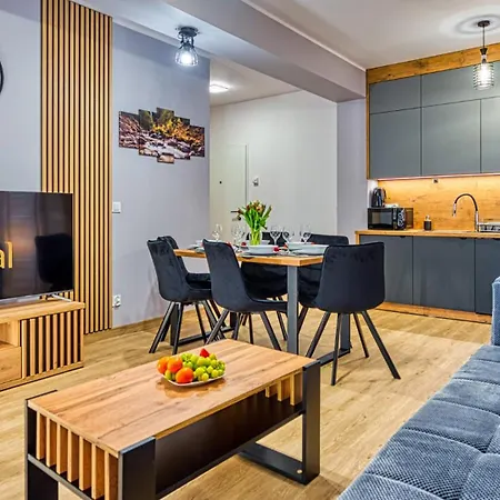 Ostoja Vip Z Sauna, Strefa Relaksu I Pokojem Zabaw By Royal Aparts