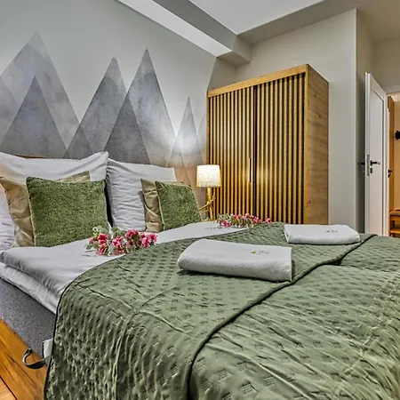 Ostoja Vip Ze Strefa Relaksu I Pokojem Zabaw By Royal Aparts Apartamento