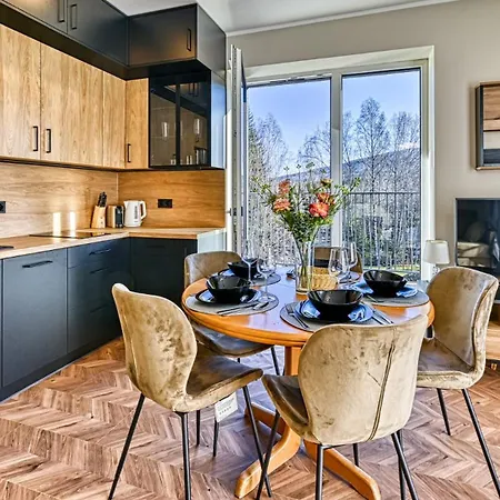 Ostoja Vip Ze Strefa Relaksu I Pokojem Zabaw By Royal Aparts Apartment *